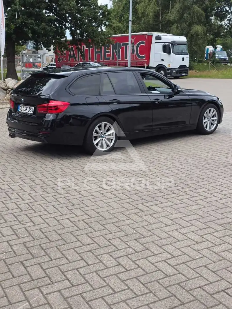 2016 BMW 320