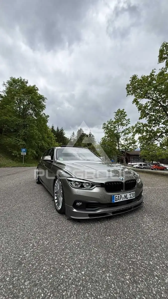 2016 BMW 330