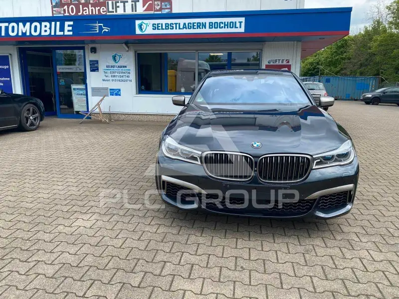 2016 BMW M7