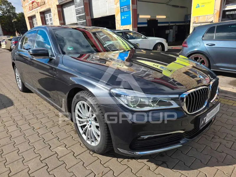 2016 BMW 730