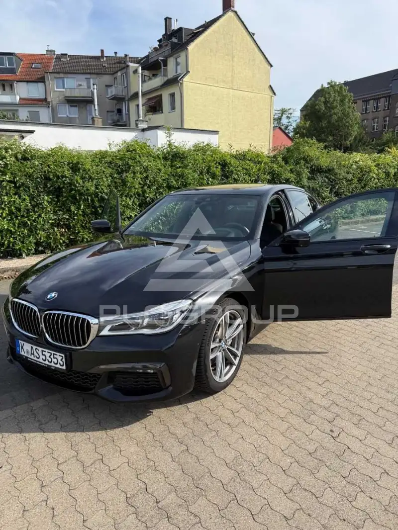 2016 BMW 730