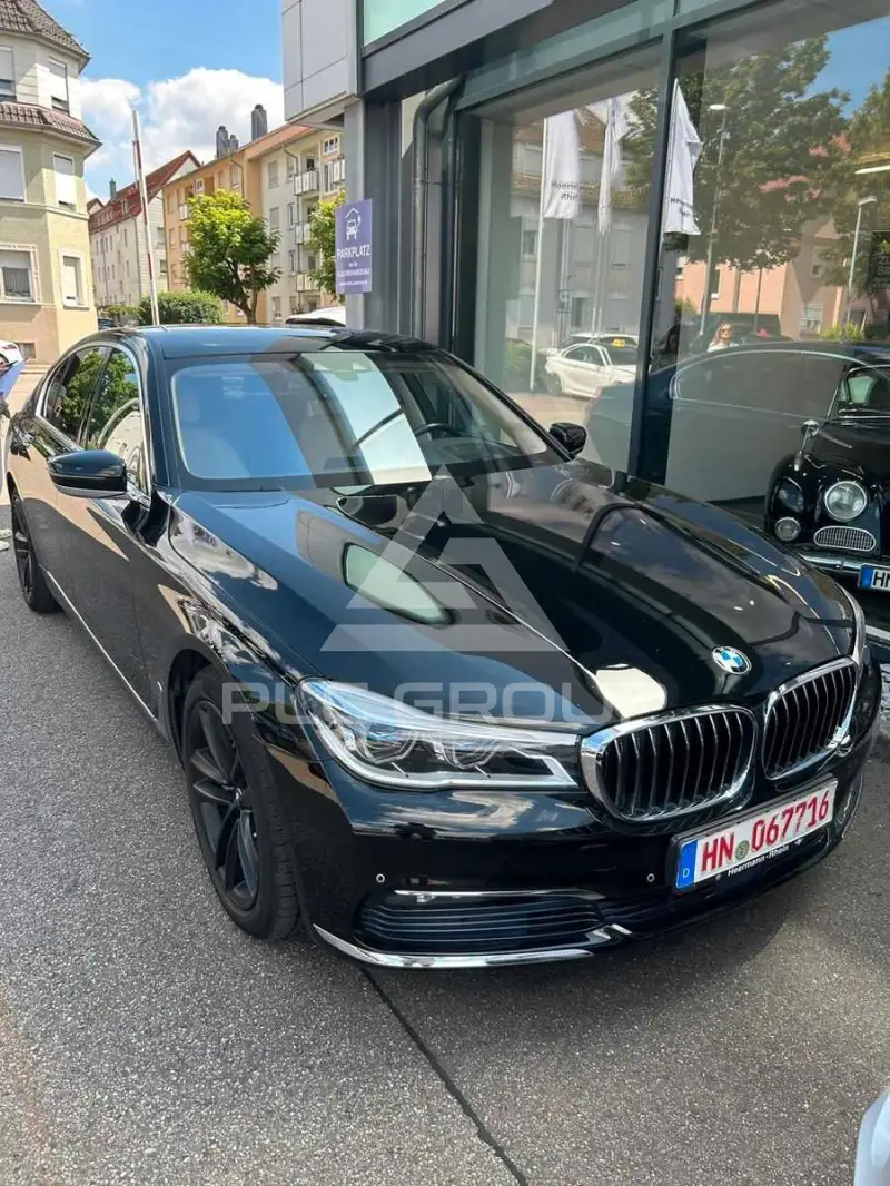 2016 BMW 730