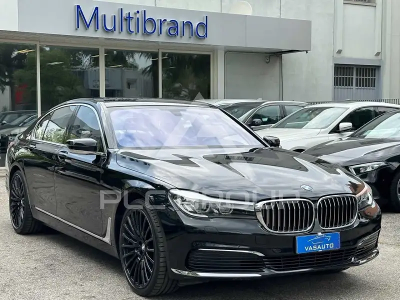 2016 BMW 730