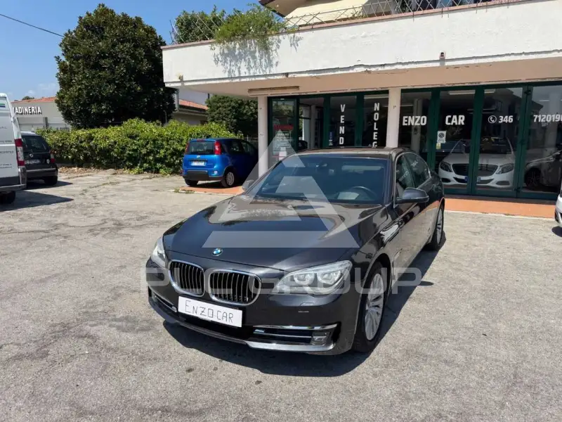 2016 BMW 730