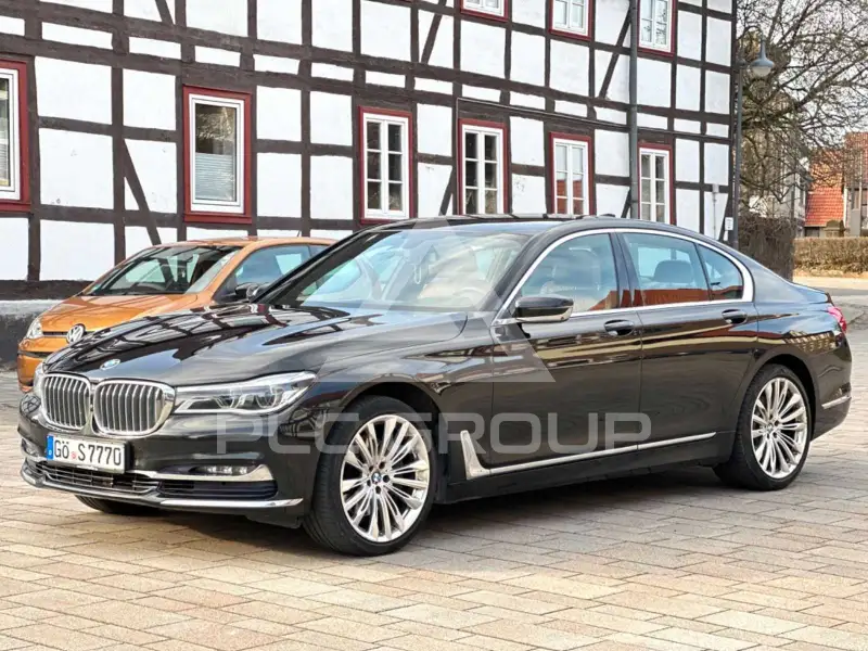 2016 BMW 730