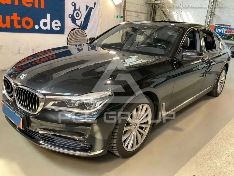 2016 BMW 730