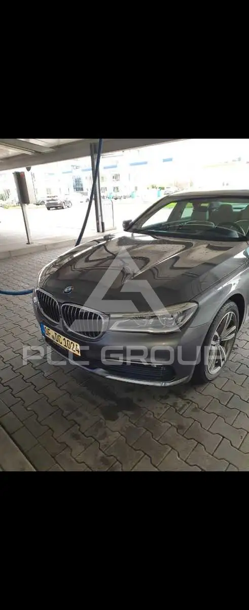2016 BMW 730