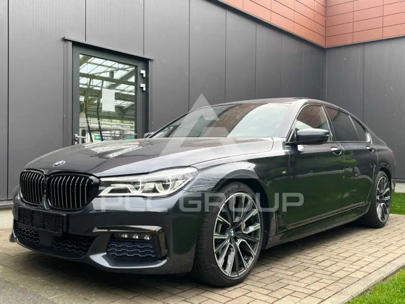 2016 BMW 730