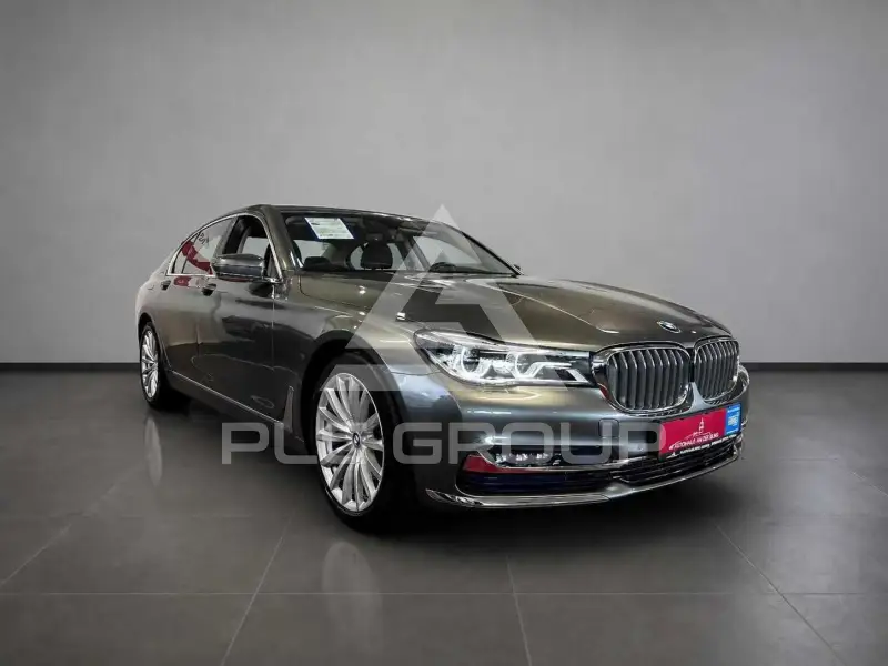 2016 BMW 730