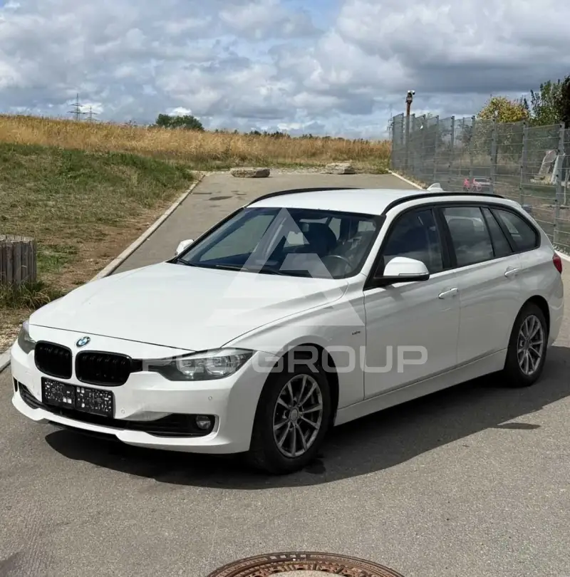 2016 BMW 318