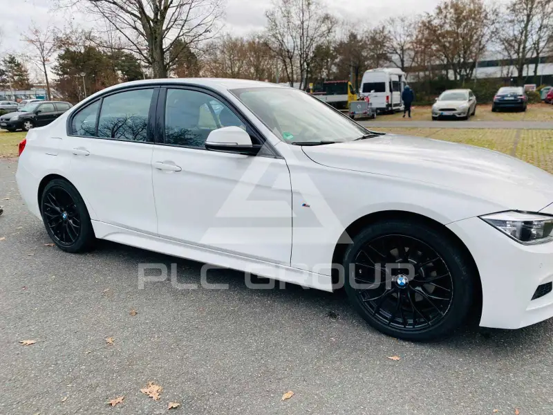 2016 BMW 318