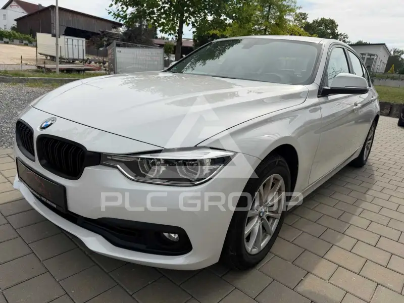 2016 BMW 318