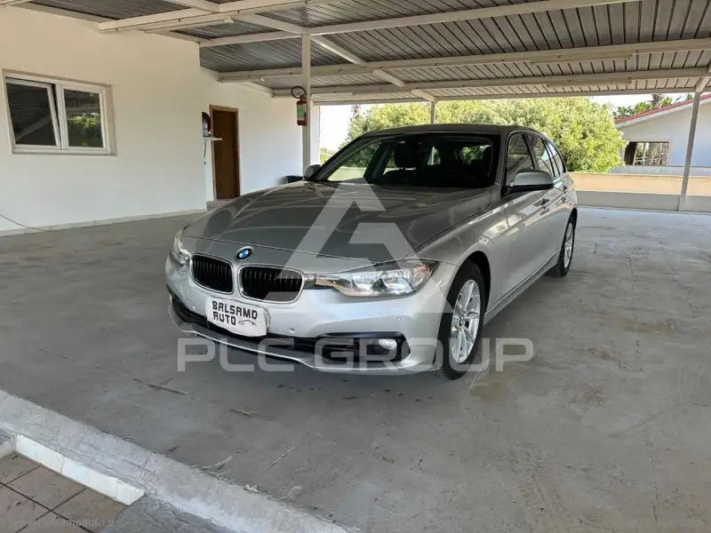 2016 BMW 318