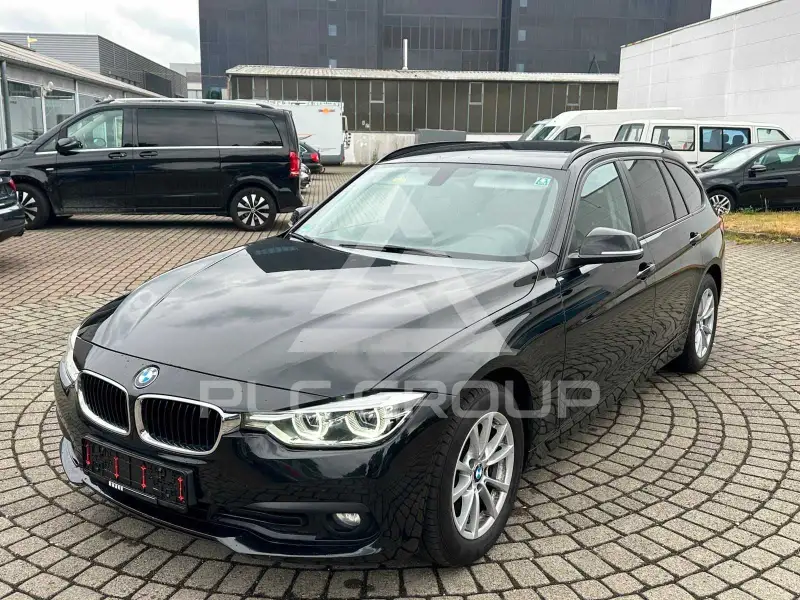 2016 BMW 318