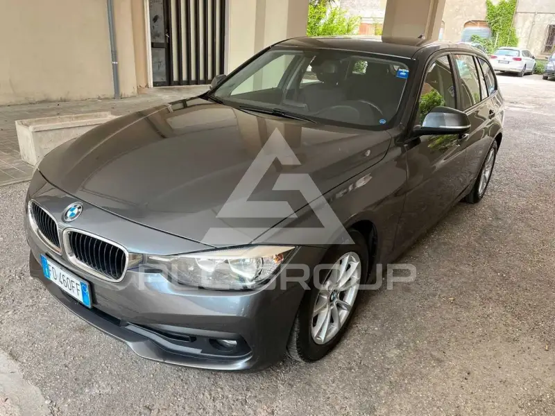 2016 BMW 318
