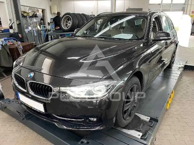 2016 BMW 318