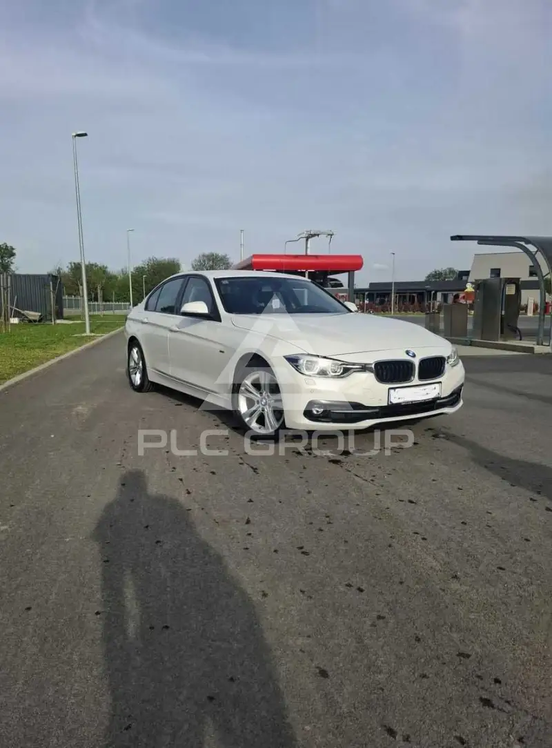 2016 BMW 318