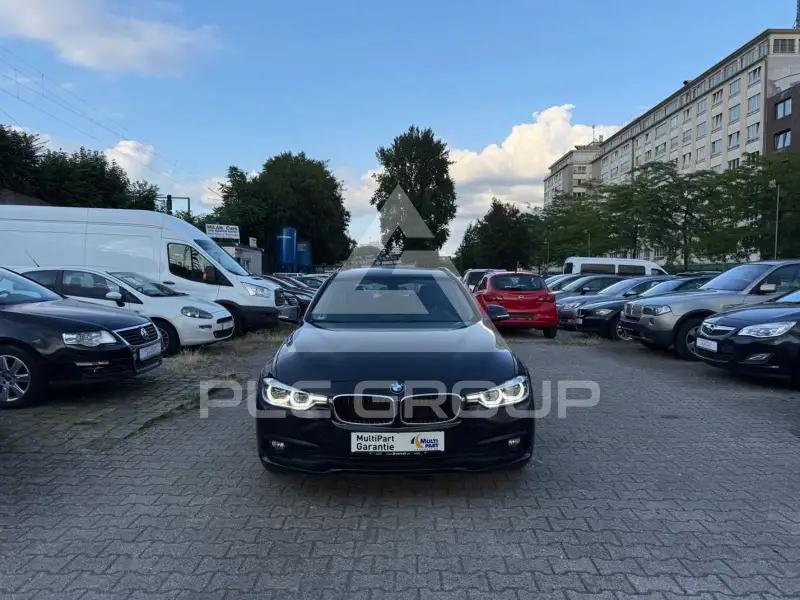 2016 BMW 318
