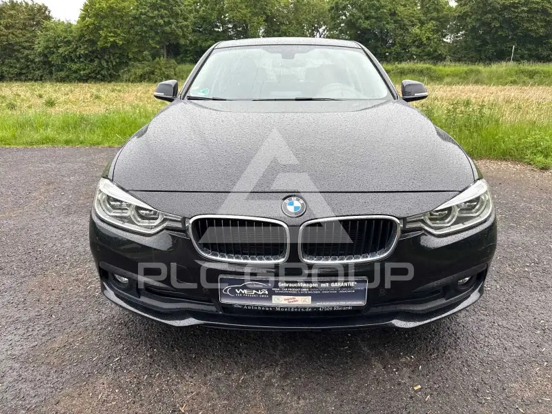 2016 BMW 318