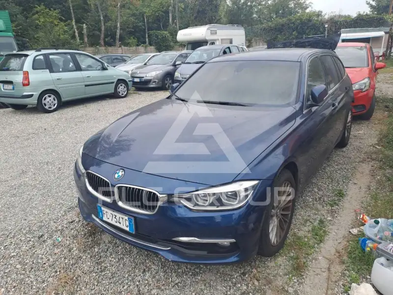 2016 BMW 318