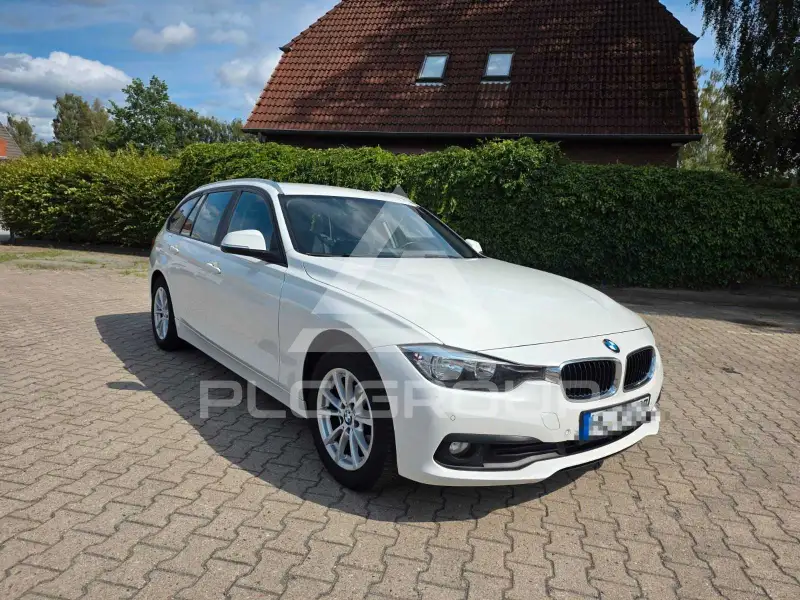2016 BMW 318