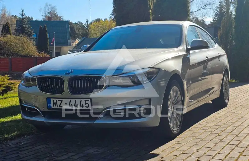 2016 BMW 318