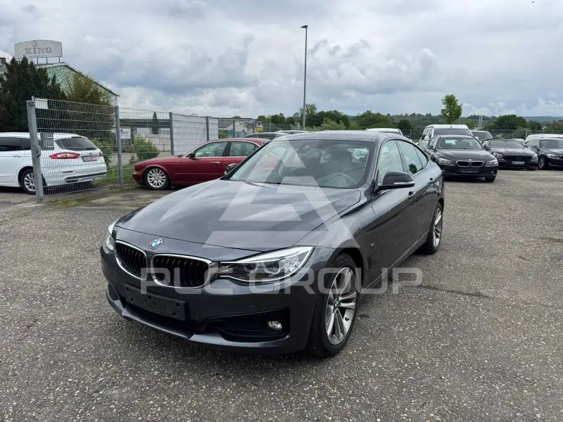 2016 BMW 318