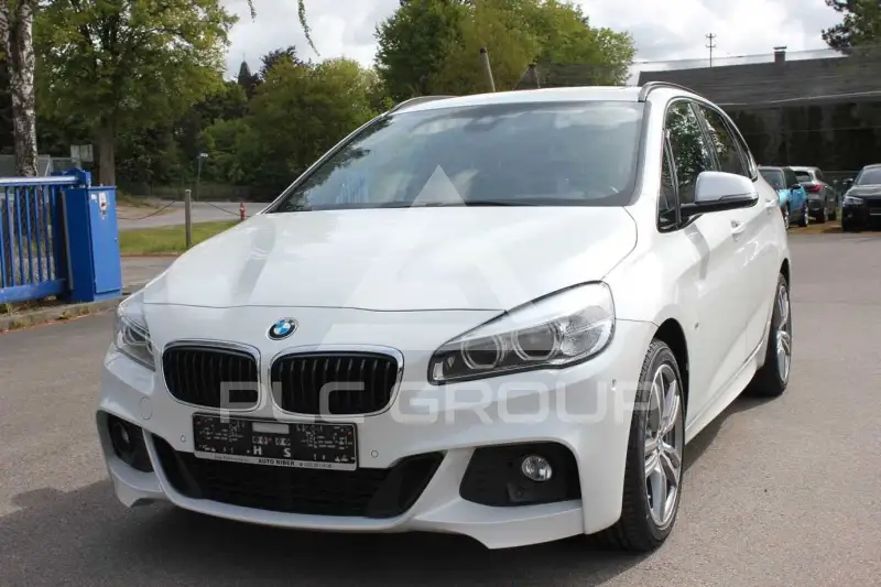 2016 BMW 220