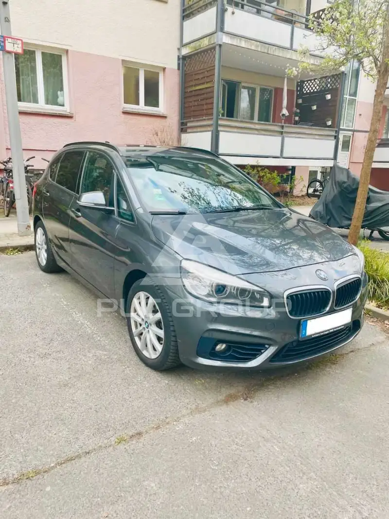 2016 BMW 220