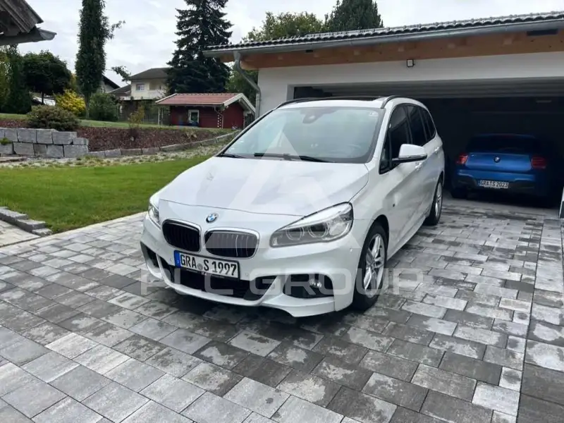 2016 BMW 220