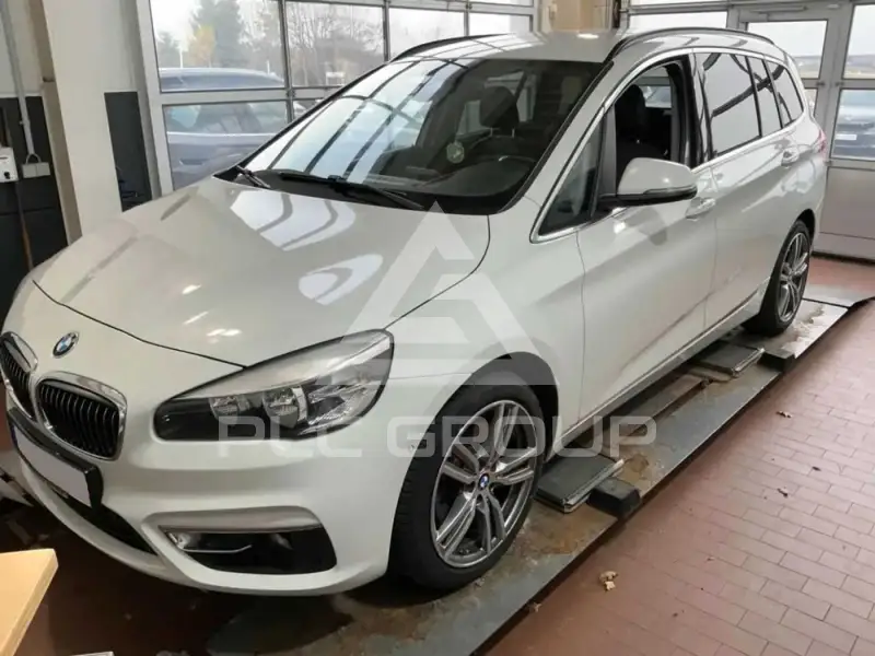 2016 BMW 220