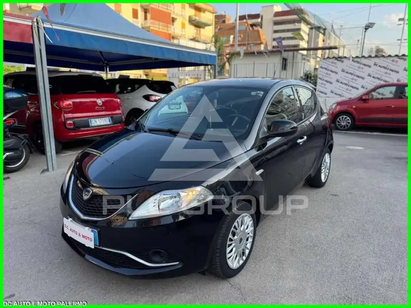 2016 Lancia YPSILON