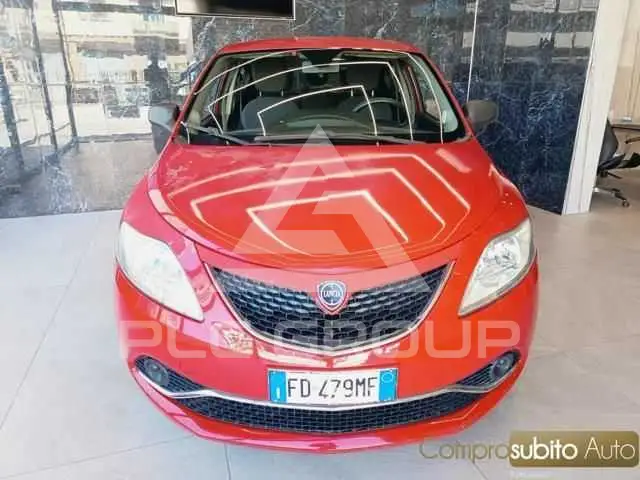 2016 Lancia YPSILON