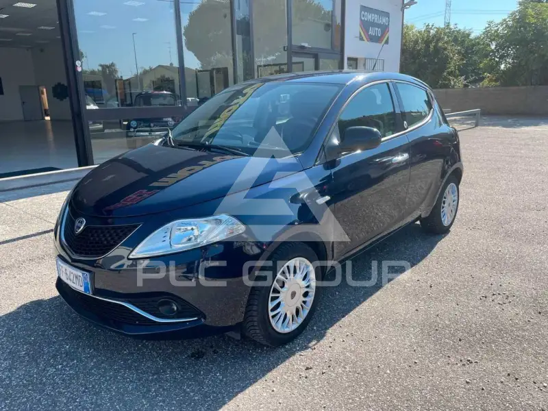 2016 Lancia YPSILON