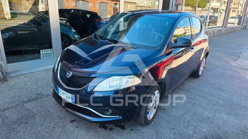2016 Lancia YPSILON