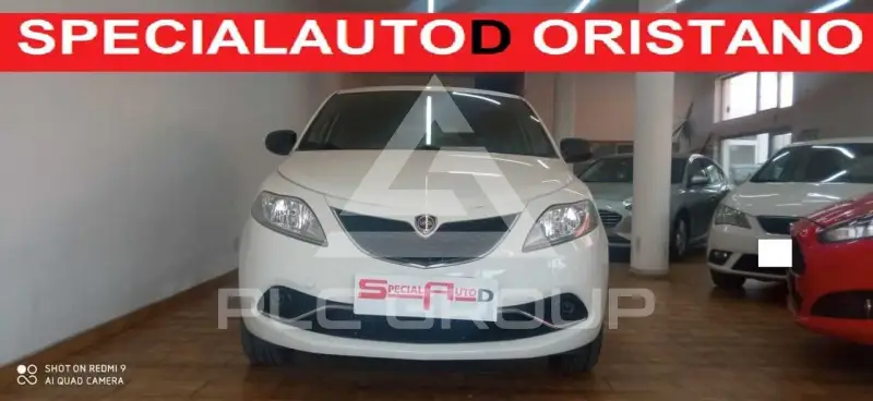 2016 Lancia YPSILON