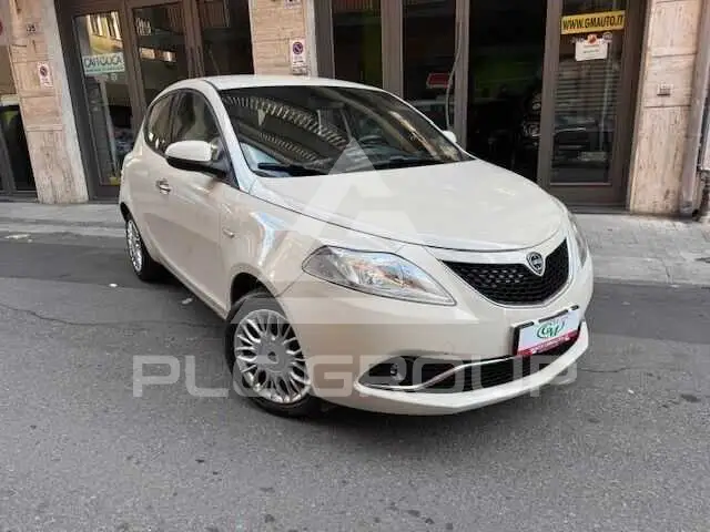2016 Lancia YPSILON