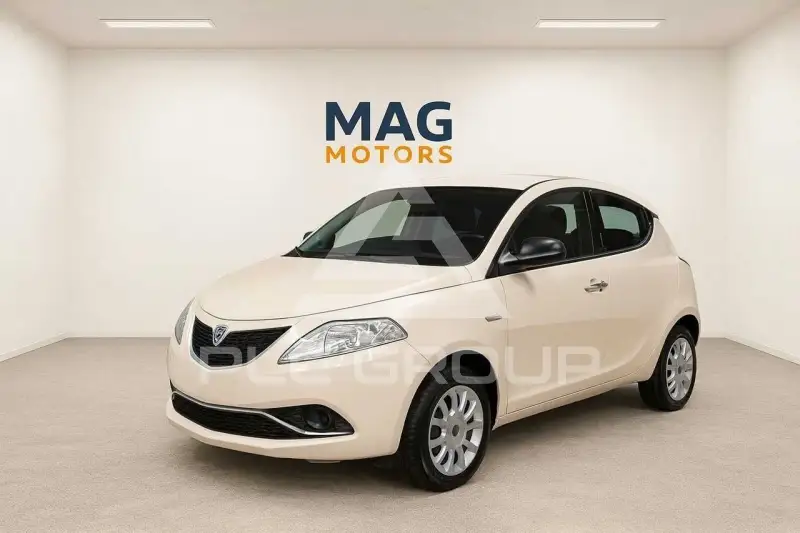 2016 Lancia YPSILON