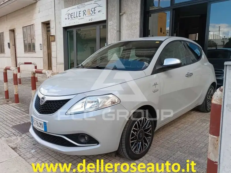 2016 Lancia YPSILON