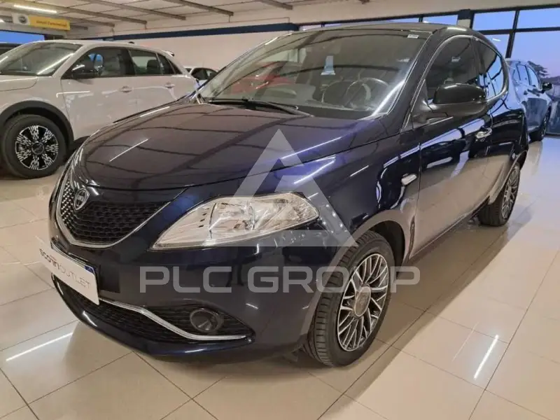 2016 Lancia YPSILON