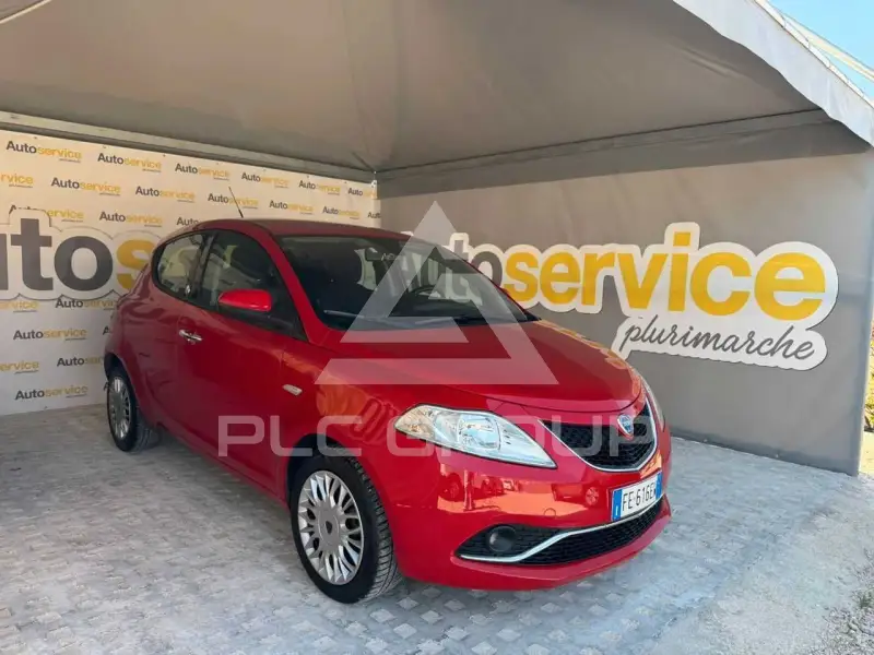 2016 Lancia YPSILON