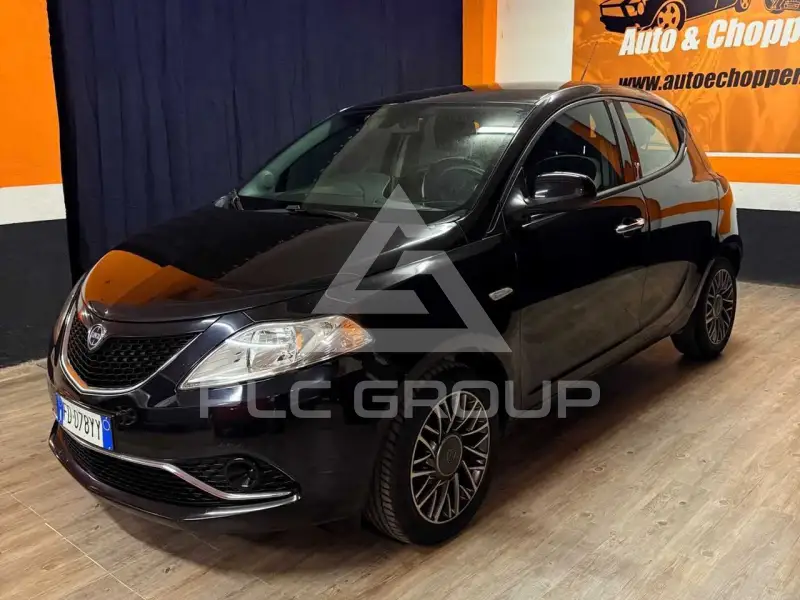 2016 Lancia YPSILON