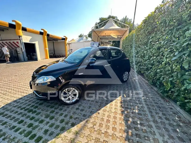 2016 Lancia YPSILON