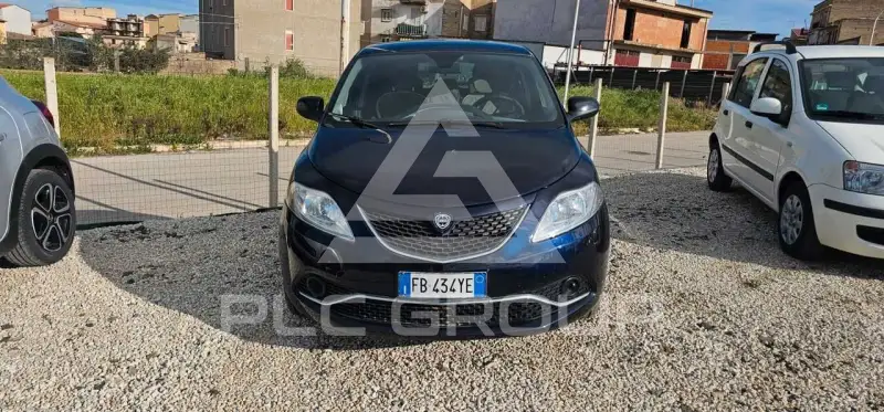 2016 Lancia YPSILON