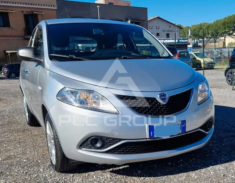 2016 Lancia YPSILON