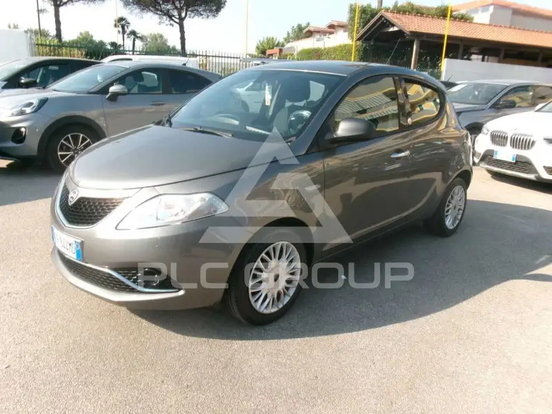 2016 Lancia YPSILON
