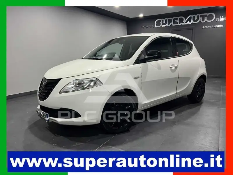 2016 Lancia YPSILON