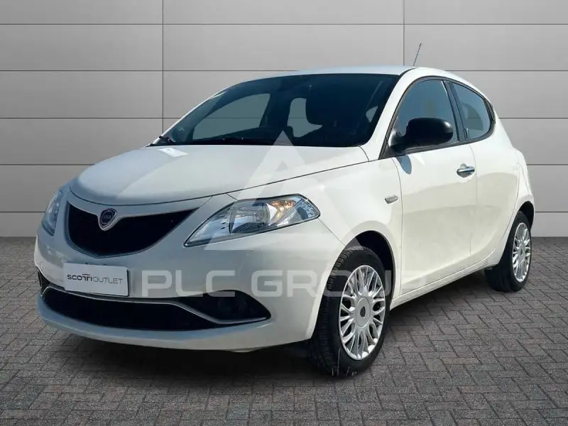 2016 Lancia YPSILON