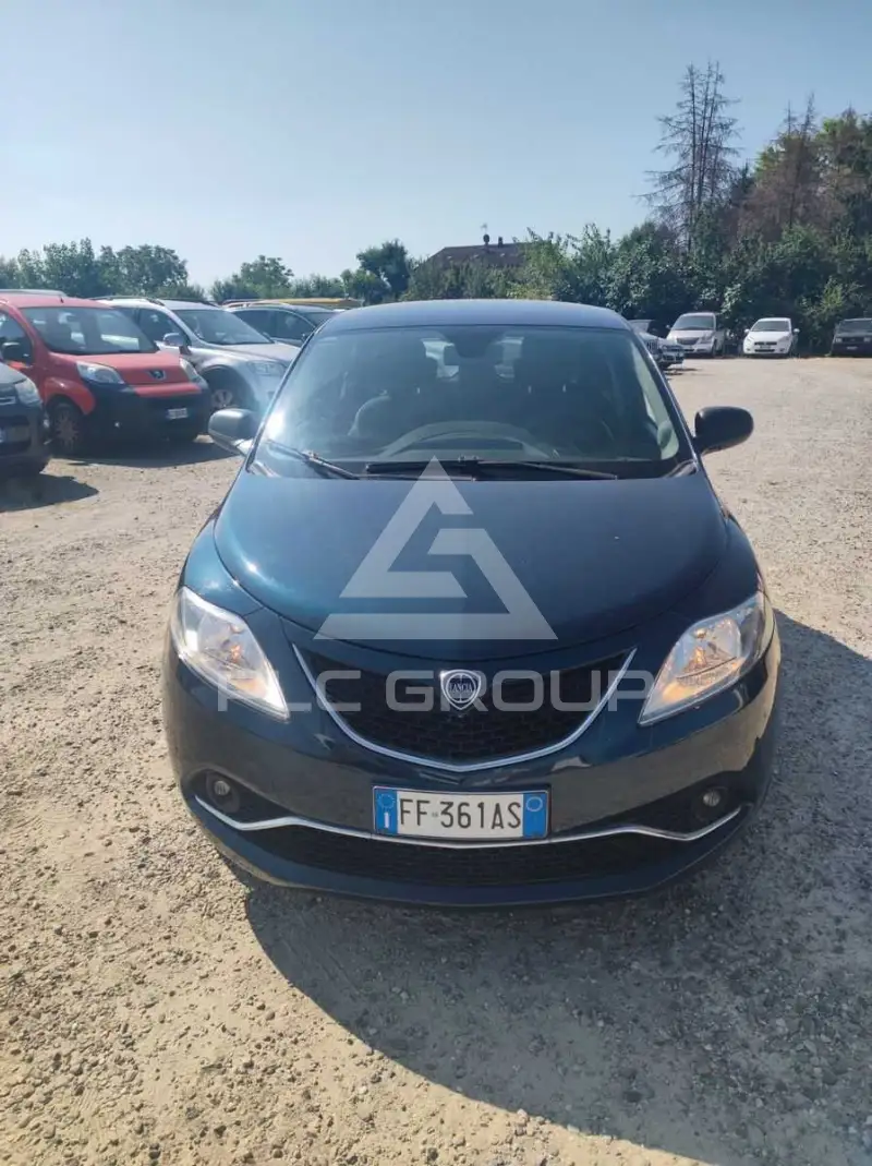 2016 Lancia YPSILON