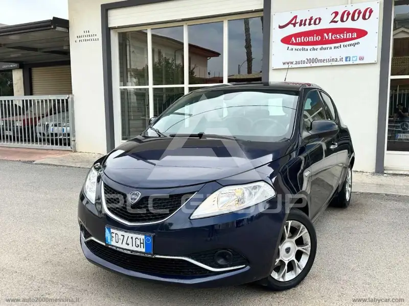 2016 Lancia YPSILON